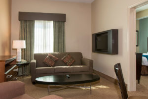 Hawthorn Suites Lake Buena Vista- Living room